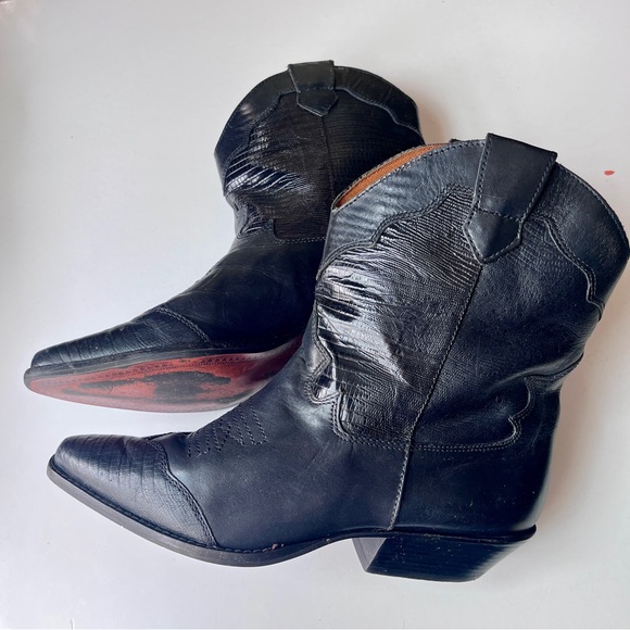 Sabree Shoes - Vintage Black Sabree Cowboy Boots, Size 8